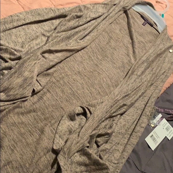 Cardigan - Picture 2 of 4